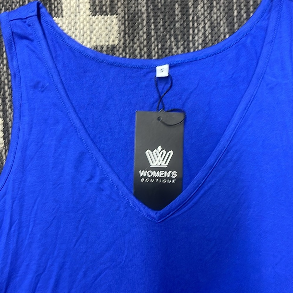 BNWT Women’s Boutique Small Dress - Picture 2 of 2